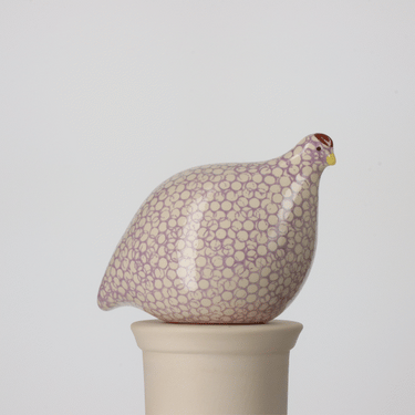 Quail by Ceramiques de Lussan in White Spotted Mauve - Upright