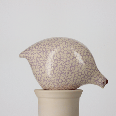 Quail by Ceramiques de Lussan in White Spotted Mauve - Pecking