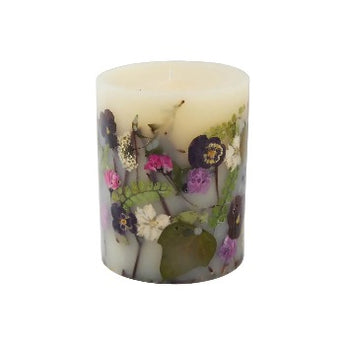 Pillar candle with dried florals